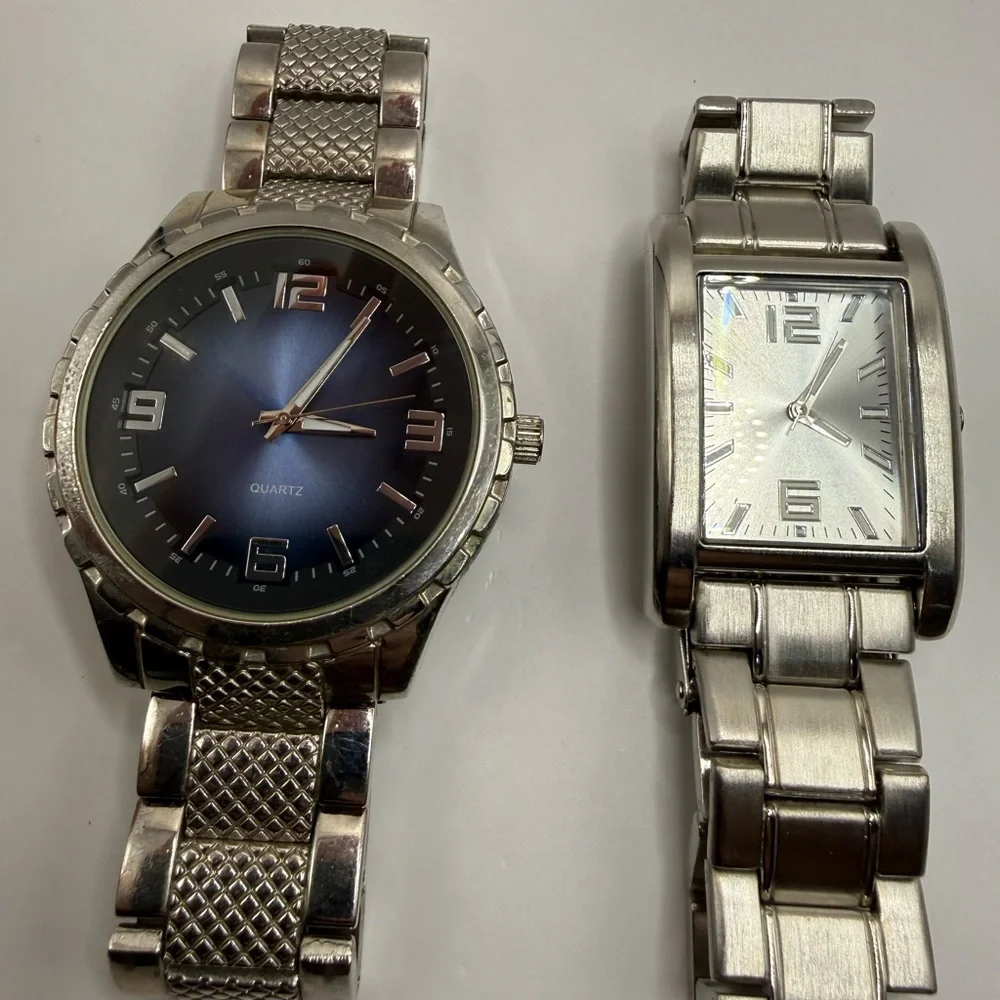 Men's Quartz Watch Bezel Stainless Steel GENWM998 - (Needs Battery)  (2) lot